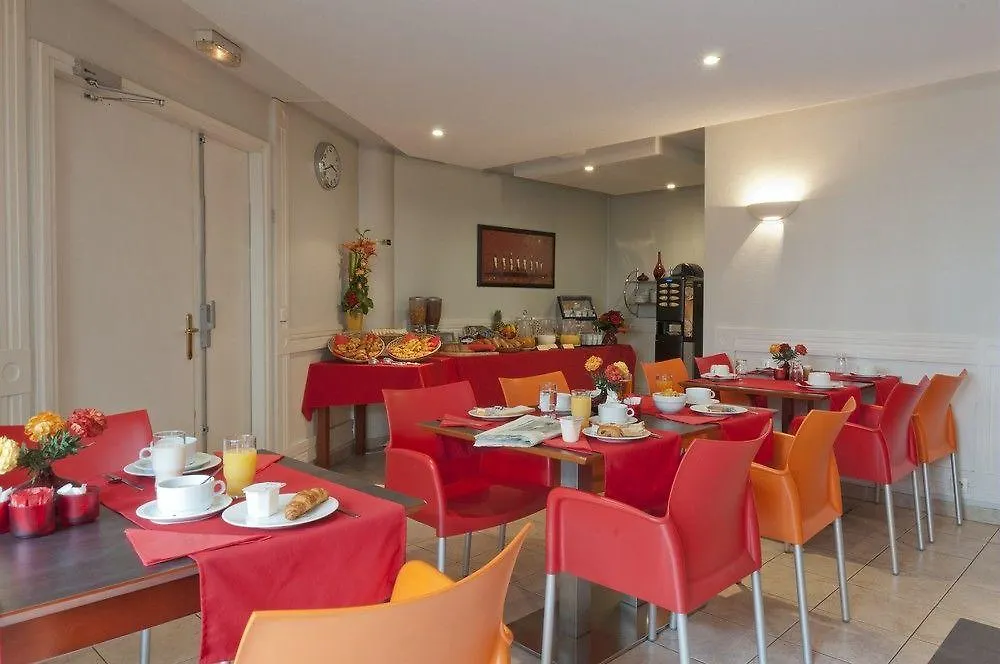 Aparthotel Adagio Access Nice Garibaldi 2*,