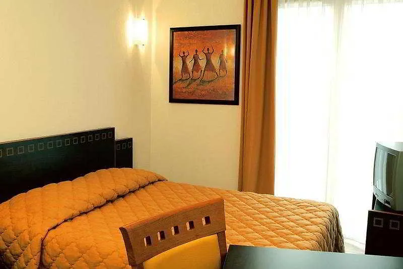 Aparthotel Adagio Access Nice Garibaldi 2*,  France