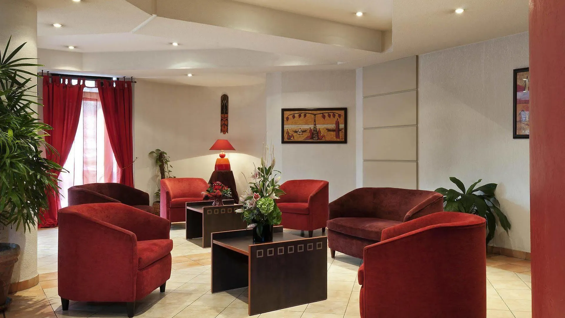Aparthotel Adagio Access Nice Garibaldi 2*,